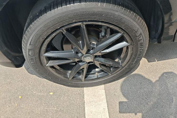 Used Audi Q2L 2020 35 TFSI Ambition Dynamic Edition Right Rear Wheel Hub