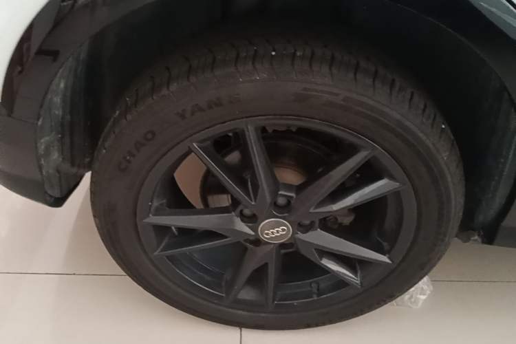 Used Audi Q2L 2020 35 TFSI Ambition Dynamic Edition Right Rear Wheel Hub