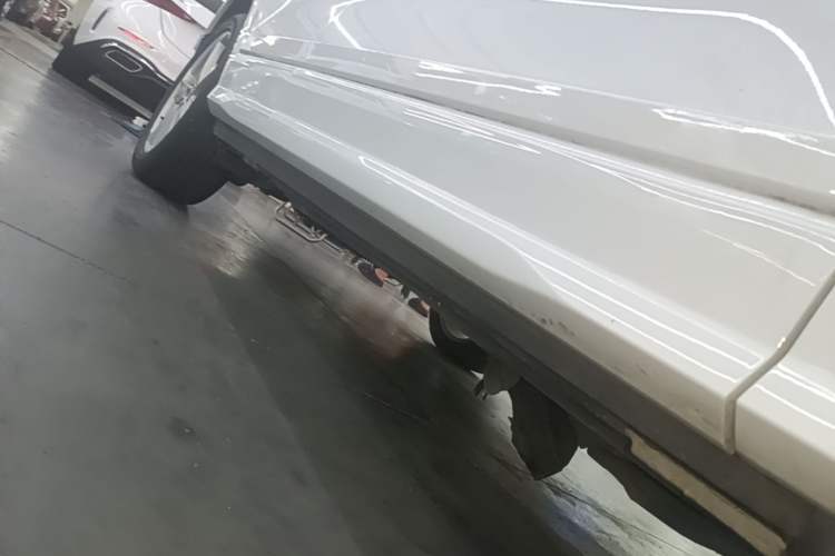 Used Audi Q2L 2020 35 TFSI Fashionable and Elegant Model Right Side Sill