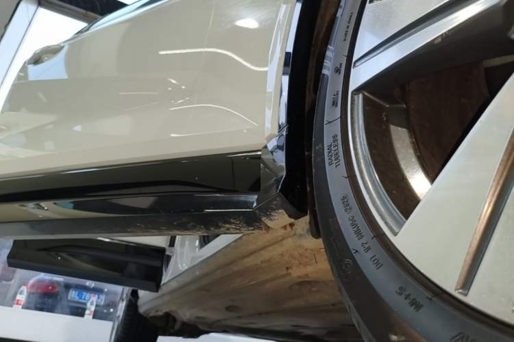 Used Audi Q2L 2020 35 TFSI Fashion Dynamic Model Right Side Sill