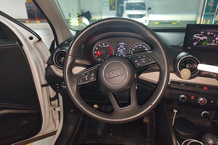 Used Audi Q2L 2020 35 TFSI Ambition Dynamic Edition Steering Wheel