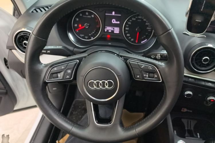 Used Audi Q2L 2020 35 TFSI Ambition Dynamic Edition Steering Wheel