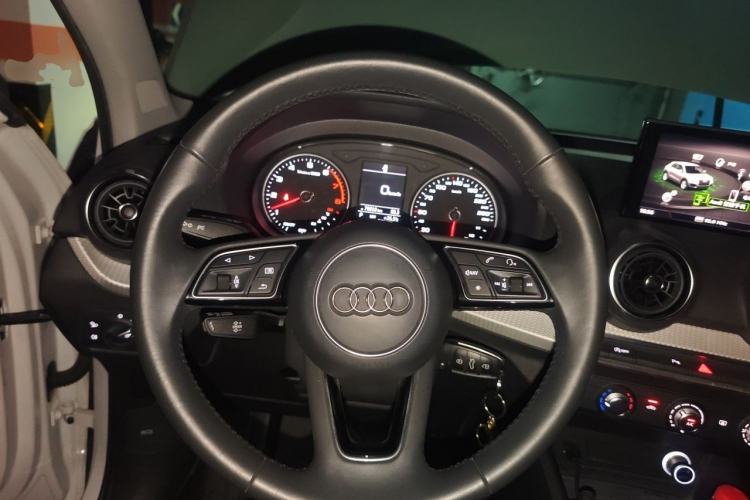 Used Audi Q2L 2020 35 TFSI Ambition Dynamic Edition Steering Wheel