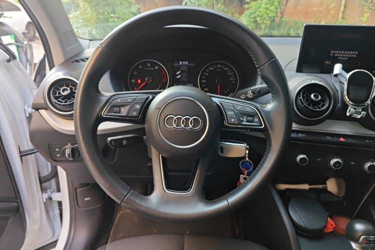 Used Audi Q2L 2020 35 TFSI Ambition Dynamic Edition Steering Wheel