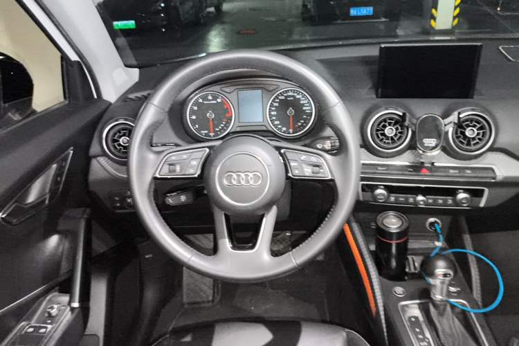 Used Audi Q2L 2020 35 TFSI Fashion Dynamic Model Steering Wheel