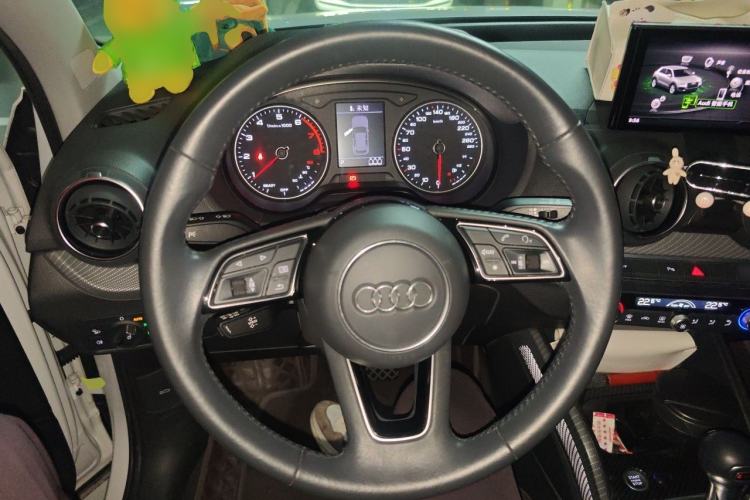 Used Audi Q2L 2020 35 TFSI Fashion Dynamic Model Steering Wheel