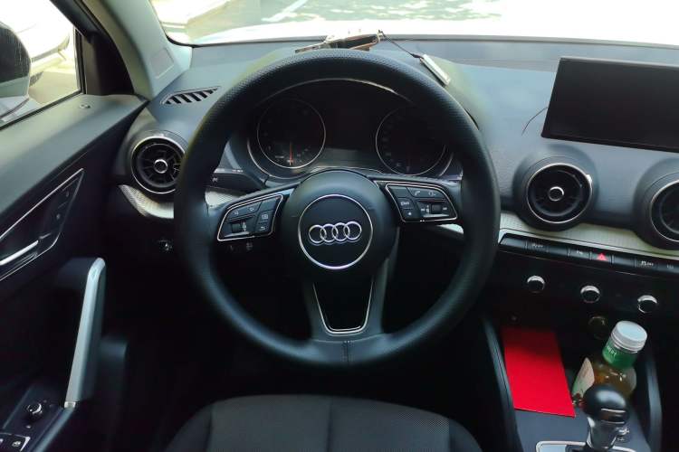 Used Audi Q2L 2020 35 TFSI Ambition Dynamic Edition Steering Wheel