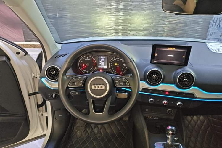 Used Audi Q2L 2020 35 TFSI Ambition Dynamic Edition Steering Wheel
