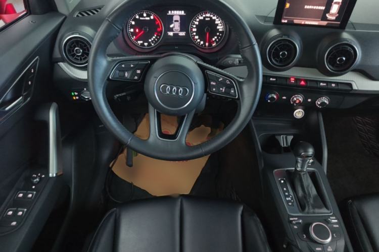 Used Audi Q2L 2020 35 TFSI Ambition Dynamic Edition Steering Wheel