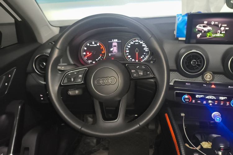 Used Audi Q2L 2020 35 TFSI Fashion Dynamic Model Steering Wheel