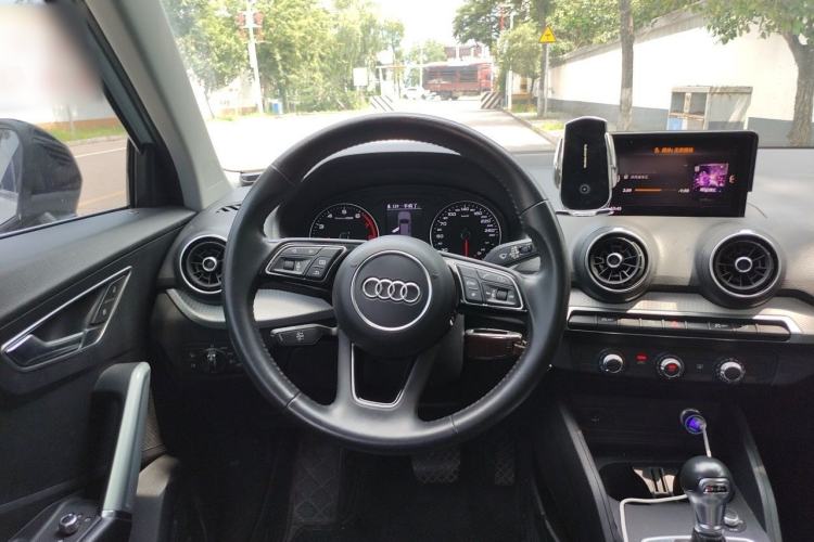 Used Audi Q2L 2020 35 TFSI Ambition Dynamic Edition Steering Wheel