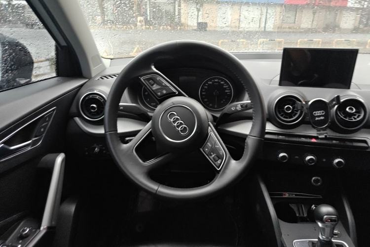 Used Audi Q2L 2020 35 TFSI Ambition Dynamic Edition Steering Wheel