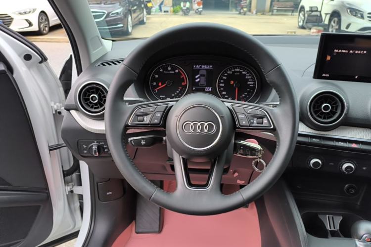 Used Audi Q2L 2020 35 TFSI Ambition Dynamic Edition Steering Wheel