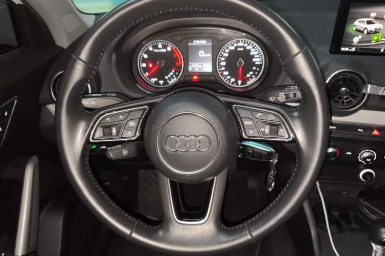 Used Audi Q2L 2020 35 TFSI Ambition Dynamic Edition Steering Wheel