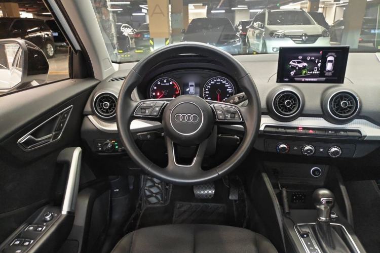Used Audi Q2L 2020 35 TFSI Ambition Dynamic Edition Steering Wheel
