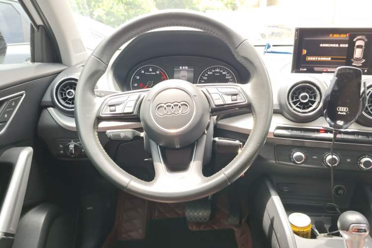 Used Audi Q2L 2020 35 TFSI Ambition Dynamic Edition Steering Wheel