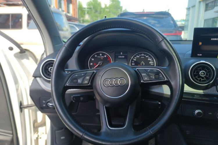 Used Audi Q2L 2020 35 TFSI Ambition Dynamic Edition Steering Wheel