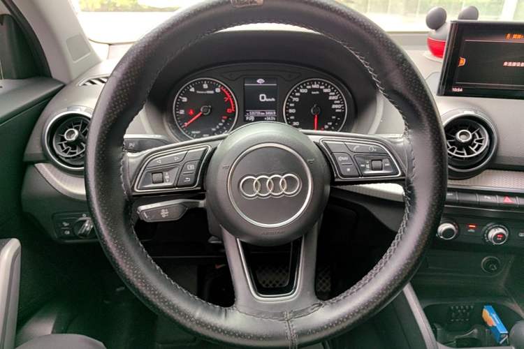 Used Audi Q2L 2020 35 TFSI Ambition Dynamic Edition Steering Wheel