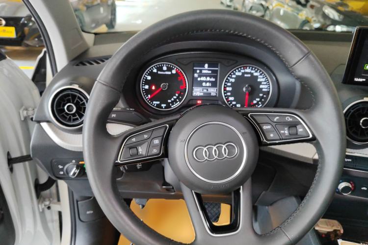 Used Audi Q2L 2020 35 TFSI Ambition Dynamic Edition Steering Wheel