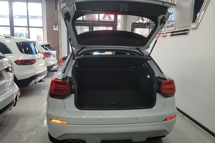 Used Audi Q2L 2020 35 TFSI Fashionable and Elegant Model Trunk
