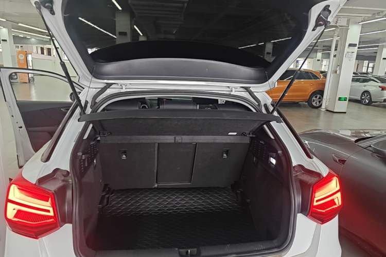 Used Audi Q2L 2020 35 TFSI Fashion Dynamic Model Trunk