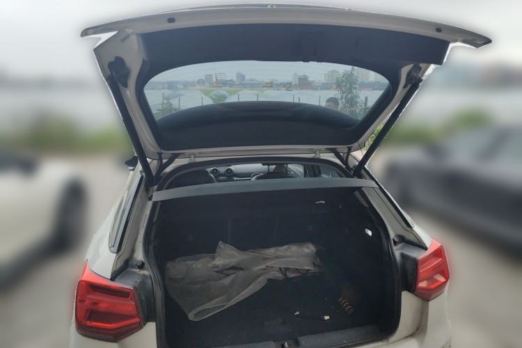 Used Audi Q2L 2020 35 TFSI Fashionable and Elegant Model Trunk