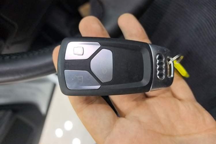 Used Audi Q2L 2020 35 TFSI Ambition Dynamic Edition Vehicle Key