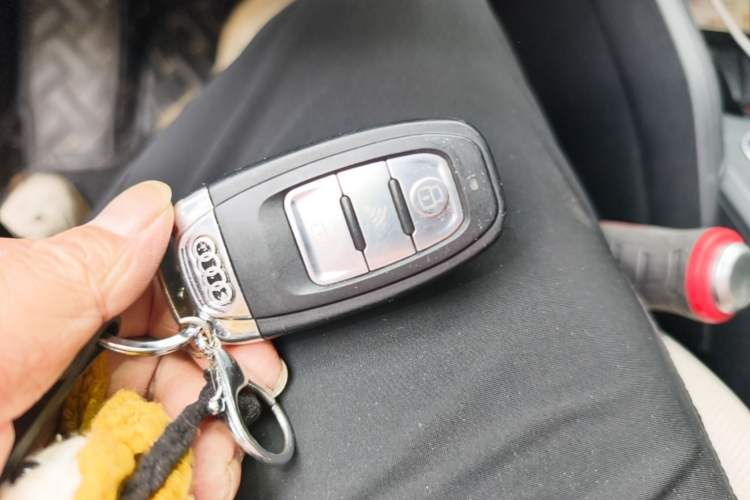Used Audi Q2L 2020 35 TFSI Ambition Dynamic Edition Vehicle Key
