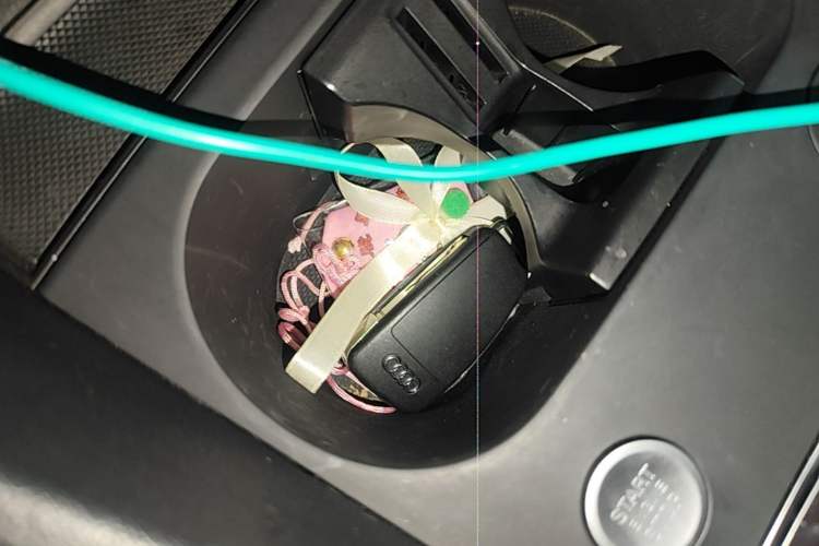 Used Audi Q2L 2020 35 TFSI Fashionable and Elegant Model Vehicle Key