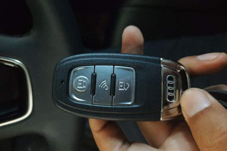 Used Audi Q2L 2020 35 TFSI Ambition Dynamic Edition Vehicle Key