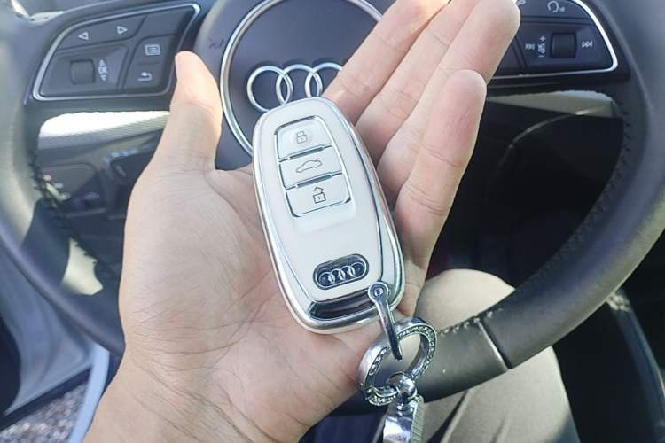 Used Audi Q2L 2020 35 TFSI Ambition Dynamic Edition Vehicle Key