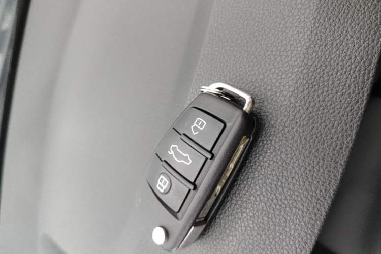 Used Audi Q2L 2020 35 TFSI Fashionable and Elegant Model Vehicle Key