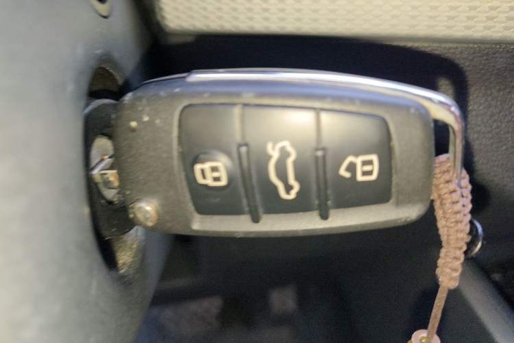 Used Audi Q2L 2020 35 TFSI Ambition Dynamic Edition Vehicle Key