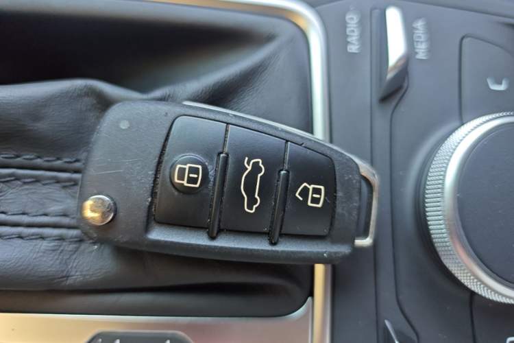 Used Audi Q2L 2020 35 TFSI Fashion Dynamic Model Vehicle Key