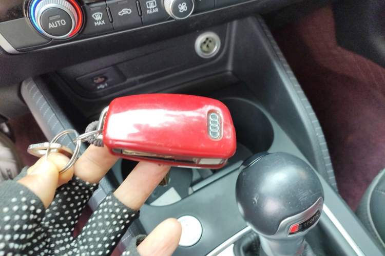 Used Audi Q2L 2020 35 TFSI Fashion Dynamic Model Vehicle Key