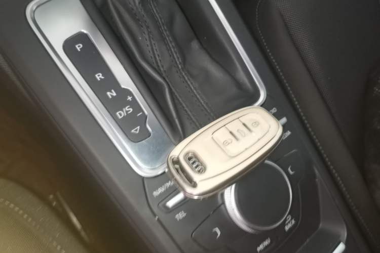 Used Audi Q2L 2020 35 TFSI Ambition Dynamic Edition Vehicle Key