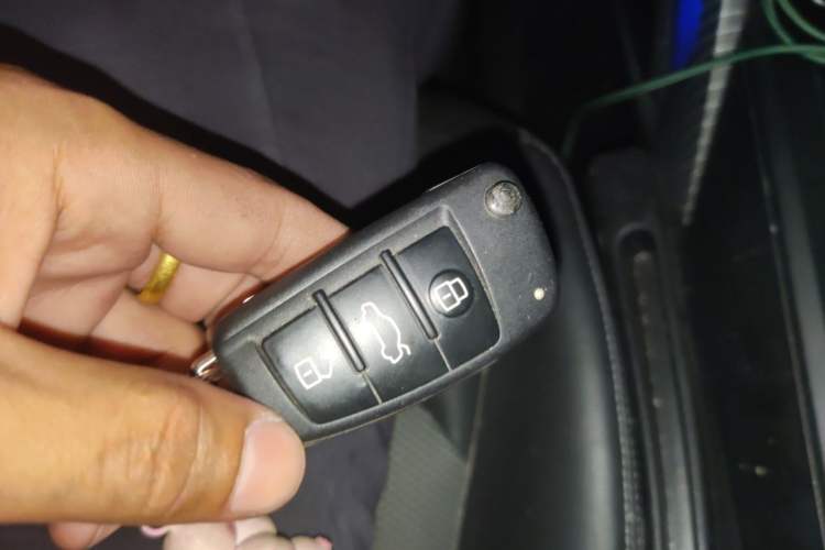 Used Audi Q2L 2020 35 TFSI Fashionable and Elegant Model Vehicle Key