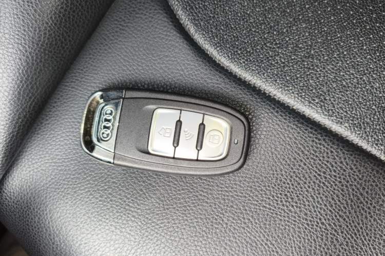 Used Audi Q2L 2020 35 TFSI Ambition Dynamic Edition Vehicle Key