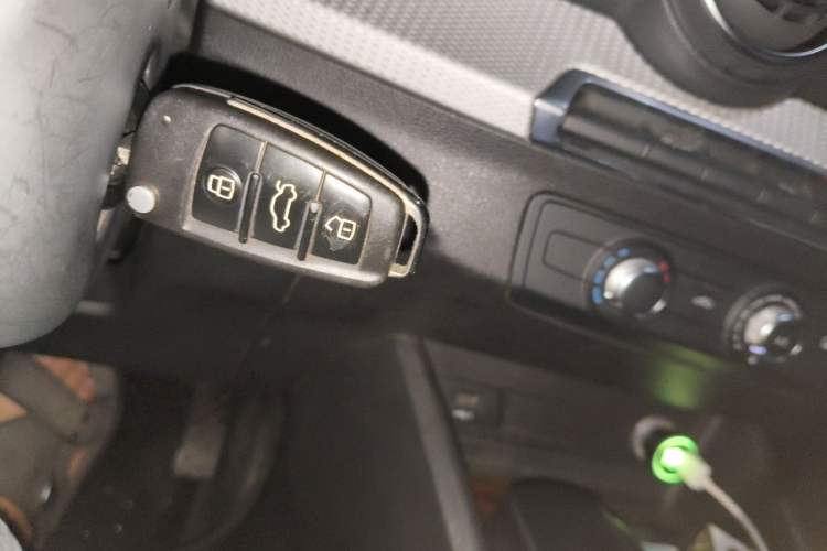 Used Audi Q2L 2020 35 TFSI Ambition Dynamic Edition Vehicle Key