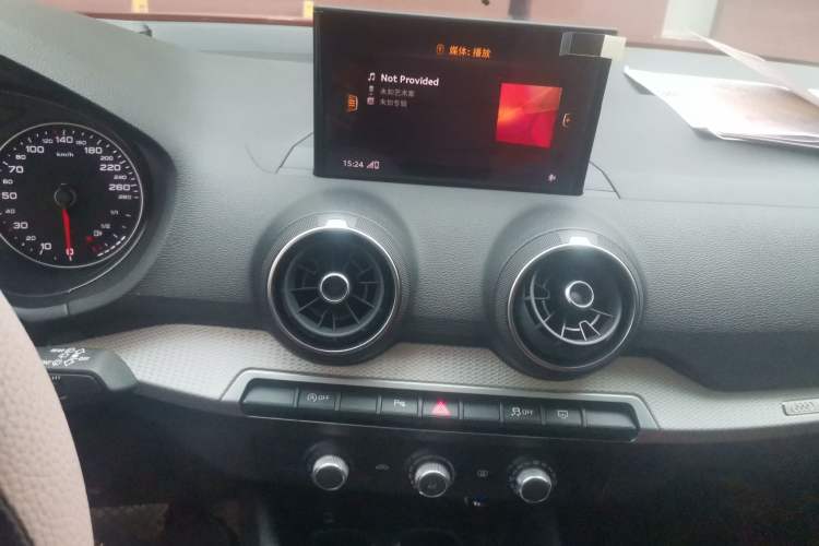 Used Audi Q2L 2020 35 TFSI Ambition Dynamic Edition Audio And AC Panel
