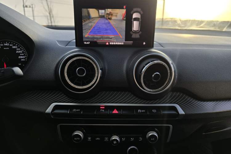 Used Audi Q2L 2020 35 TFSI Fashion Dynamic Model Audio And AC Panel