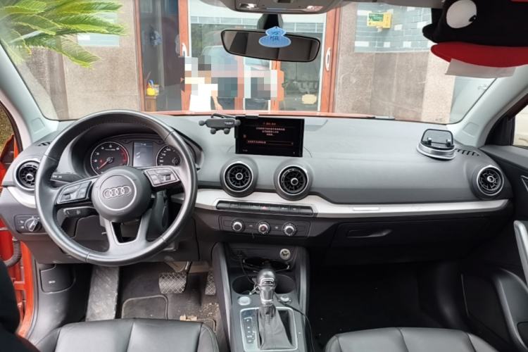 Used Audi Q2L 2020 35 TFSI Ambition Dynamic Edition Center Console