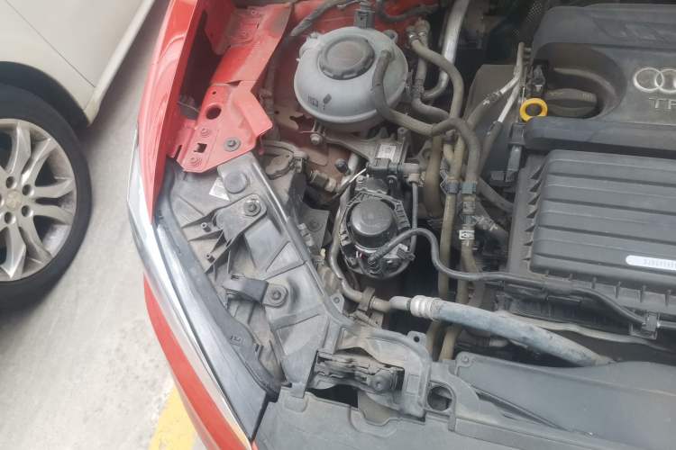 Used Audi Q2L 2020 35 TFSI Ambition Dynamic Edition Engine Bay Right