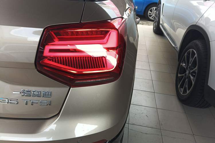Used Audi Q2L 2020 35 TFSI Ambition Dynamic Edition Exterior 6