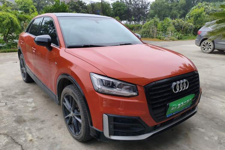 Used Audi Q2L 2020 35 TFSI Ambition Dynamic Edition Front Right 45 Deg