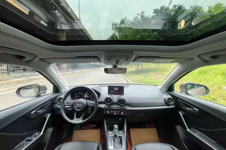 Used Audi Q2L 2020 35 TFSI Fashionable and Elegant Model Interior 1