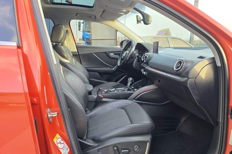 Used Audi Q2L 2020 35 TFSI Fashion Dynamic Model Interior 5