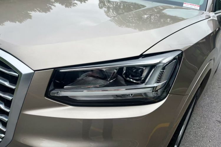 Used Audi Q2L 2020 35 TFSI Fashionable and Elegant Model Left Front Headlight