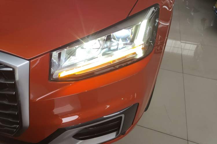 Used Audi Q2L 2020 35 TFSI Fashionable and Elegant Model Left Front Headlight