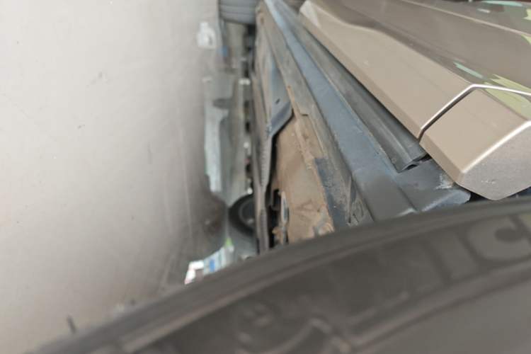 Used Audi Q2L 2020 35 TFSI Fashionable and Elegant Model Left Side Sill